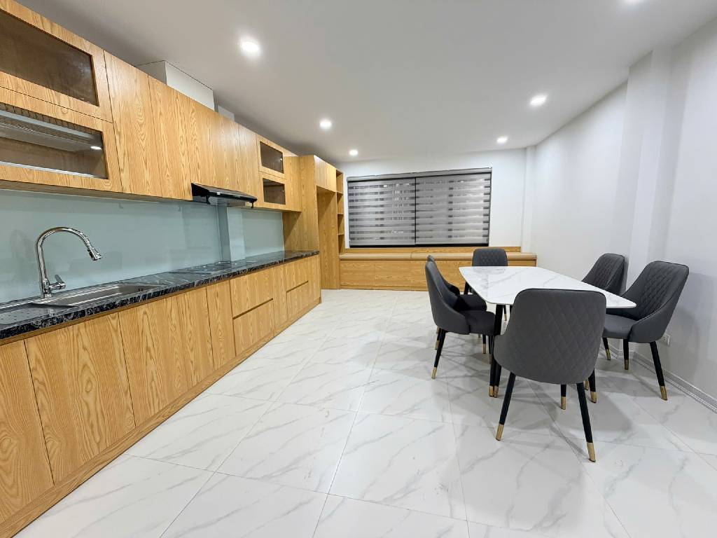 Bán nhà Trường Chinh - diện tích 38.5m2 6 tầng - Nhà đẹp xây mới - giá 11,5 tỷ