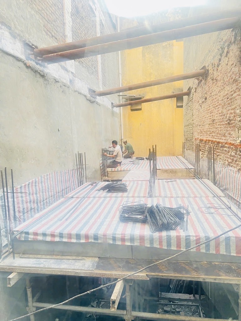 Bán nhà Phan Đình Giót - diện tích 40m2 7 tầng - Thang máy, 11 căn hộ khép kín - giá 13,6 tỷ