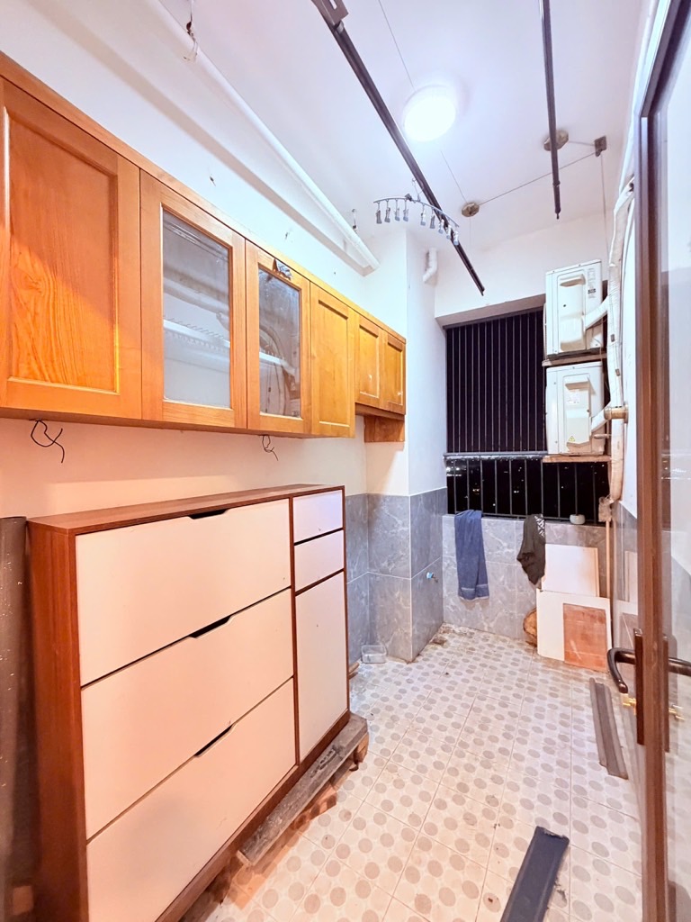 Bán nhà Bùi Xương Trạch - diện tích 67,3m2 1 tầng - Căn hộ lô góc - giá 5,7 tỷ