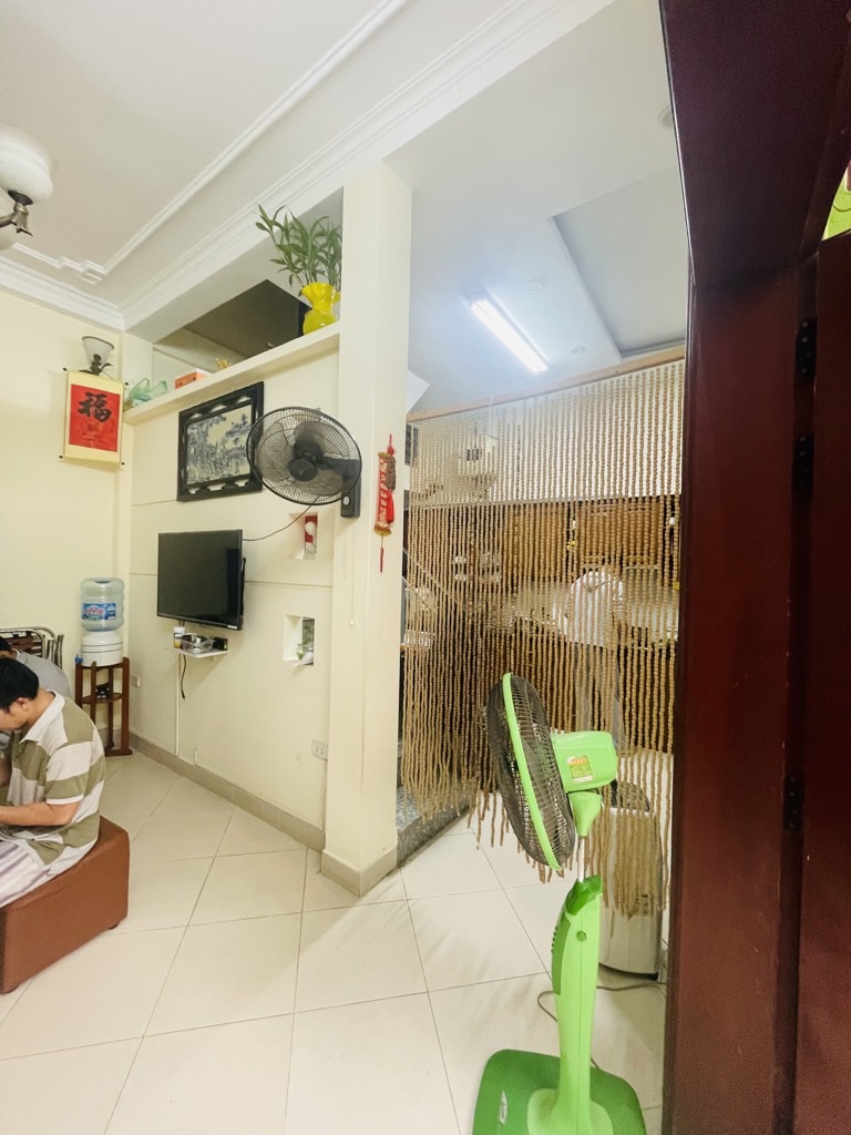 Bán nhà Giáp Bát - diện tích 55m2 4 tầng - LÔ GÓC MẶT NGÕ - giá 12,3 tỷ