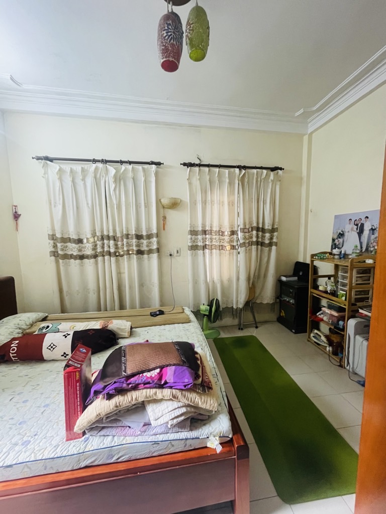 Bán nhà Giáp Bát - diện tích 55m2 4 tầng - LÔ GÓC MẶT NGÕ - giá 12,3 tỷ