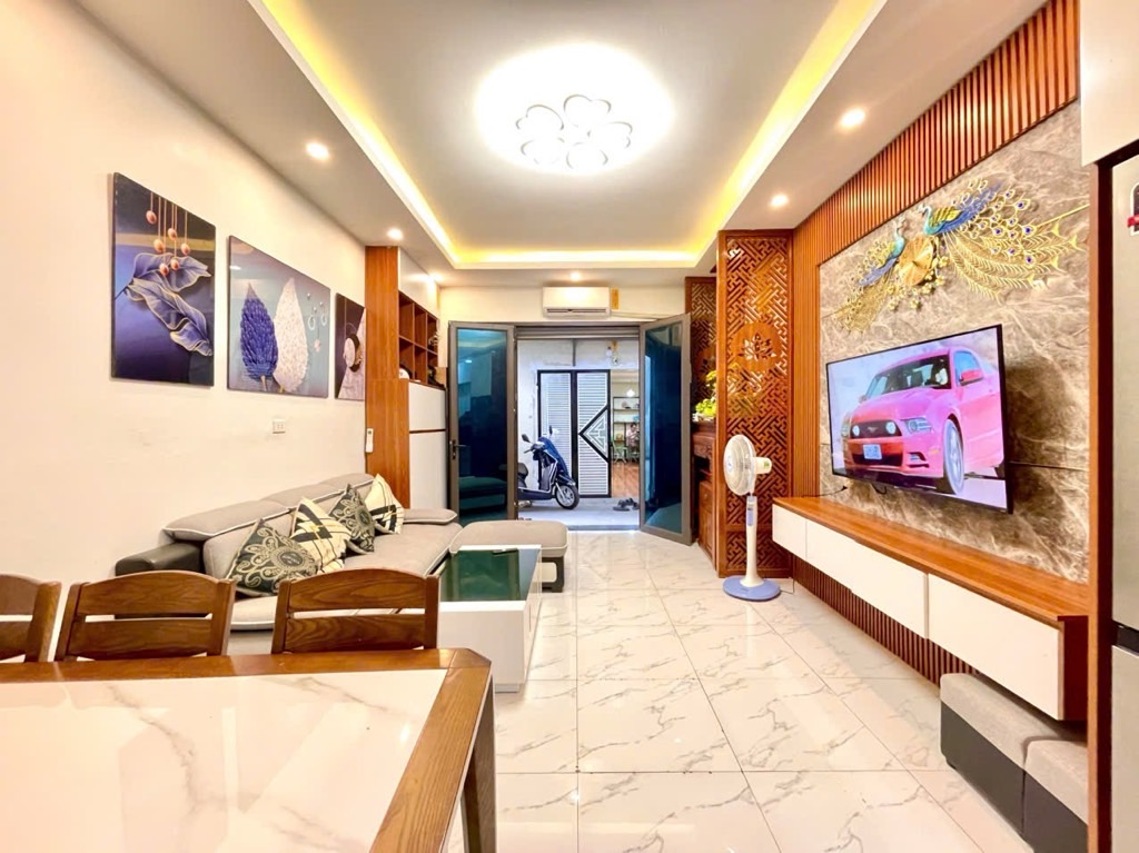 Bán nhà Đông Thiên - diện tích 34m2 2 tầng - gần ô tô - giá 3,8 tỷ