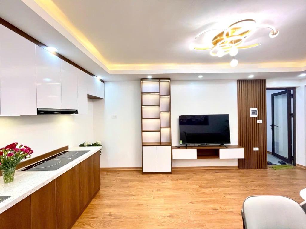 Bán nhà Phạm Ngọc Thạch - diện tích 68m2 1 tầng - Ô tô đỗ chân cầu thang - giá 4,9 tỷ