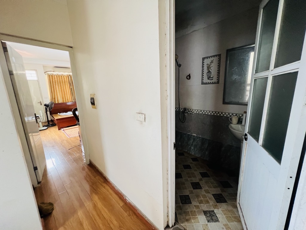 Bán nhà Trương Định - diện tích 51m2 5 tầng - Siêu hiếm nhà bán, mặt ngõ thông kinh doanh đông đúc - giá 14,75 tỷ