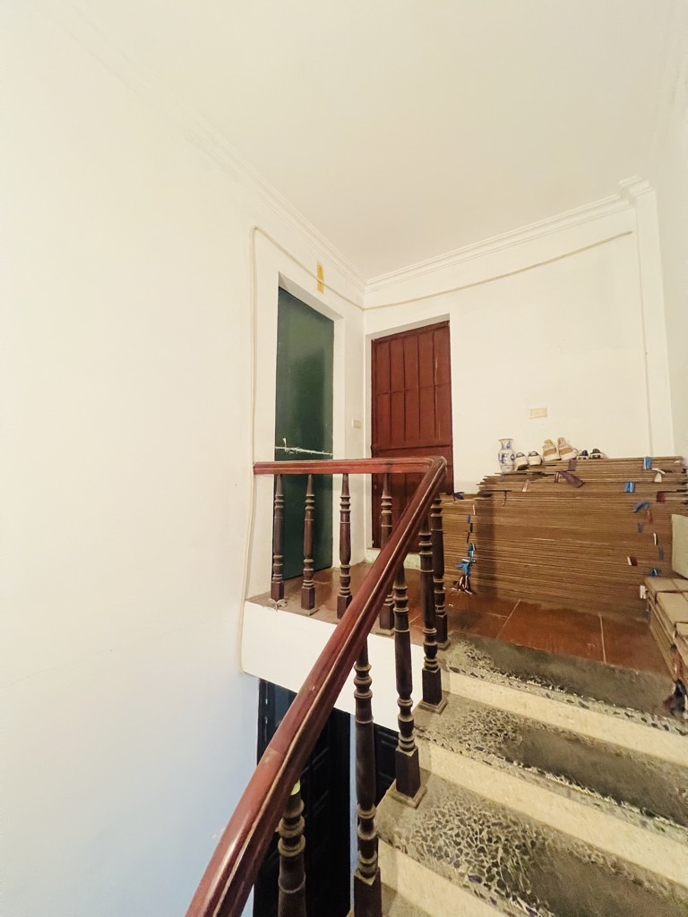 Bán nhà Vĩnh Tuy - diện tích 90m2 4 tầng - Ô tô lùi cửa - giá 19 tỷ