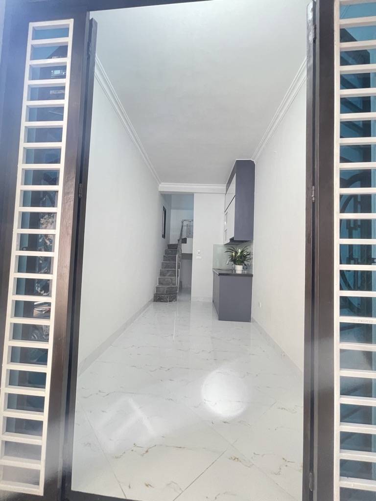 Bán nhà Bùi Xương Trạch - diện tích 17,2m2 2 tầng - Lô góc - giá 2,05 tỷ