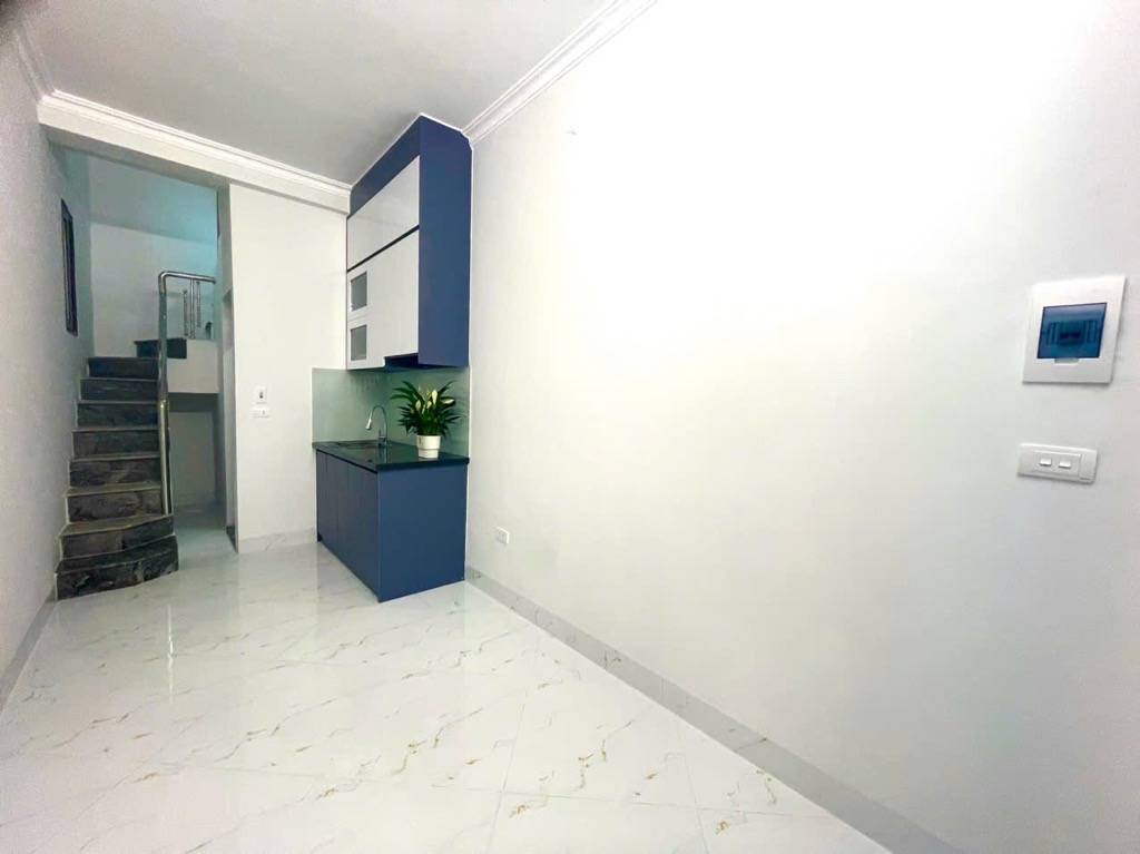 Bán nhà Bùi Xương Trạch - diện tích 17,2m2 2 tầng - Lô góc - giá 2,05 tỷ