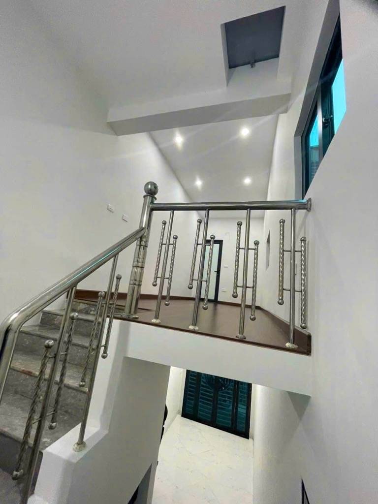 Bán nhà Bùi Xương Trạch - diện tích 17,2m2 2 tầng - Lô góc - giá 2,05 tỷ