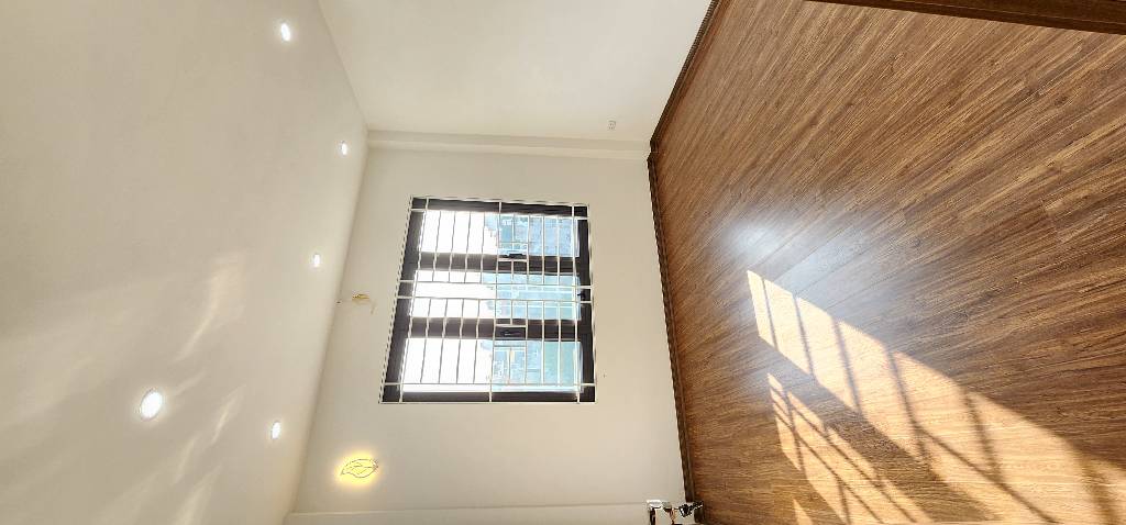 Bán nhà Lương Sử C - diện tích 46m2 6 tầng - NGÕ RỘNG - GẦN PHỐ - THANG MÁY - giá 12,5 tỷ