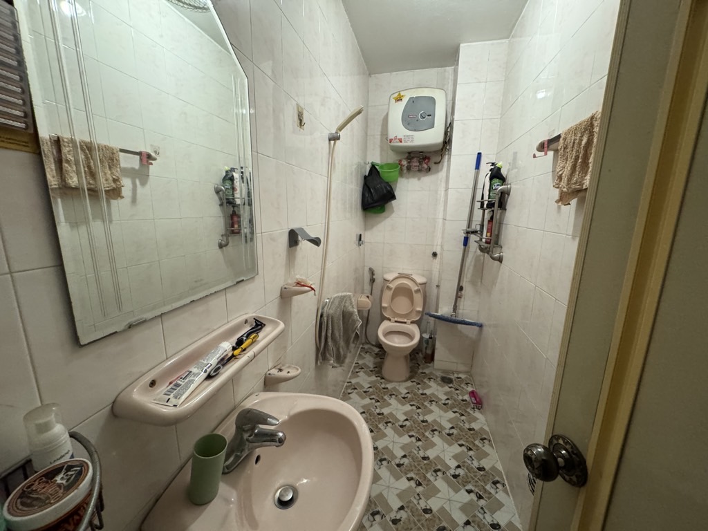 Bán nhà Quan Nhân - diện tích 39m2 4 tầng - ô tô đỗ cửa - giá 17,5 tỷ