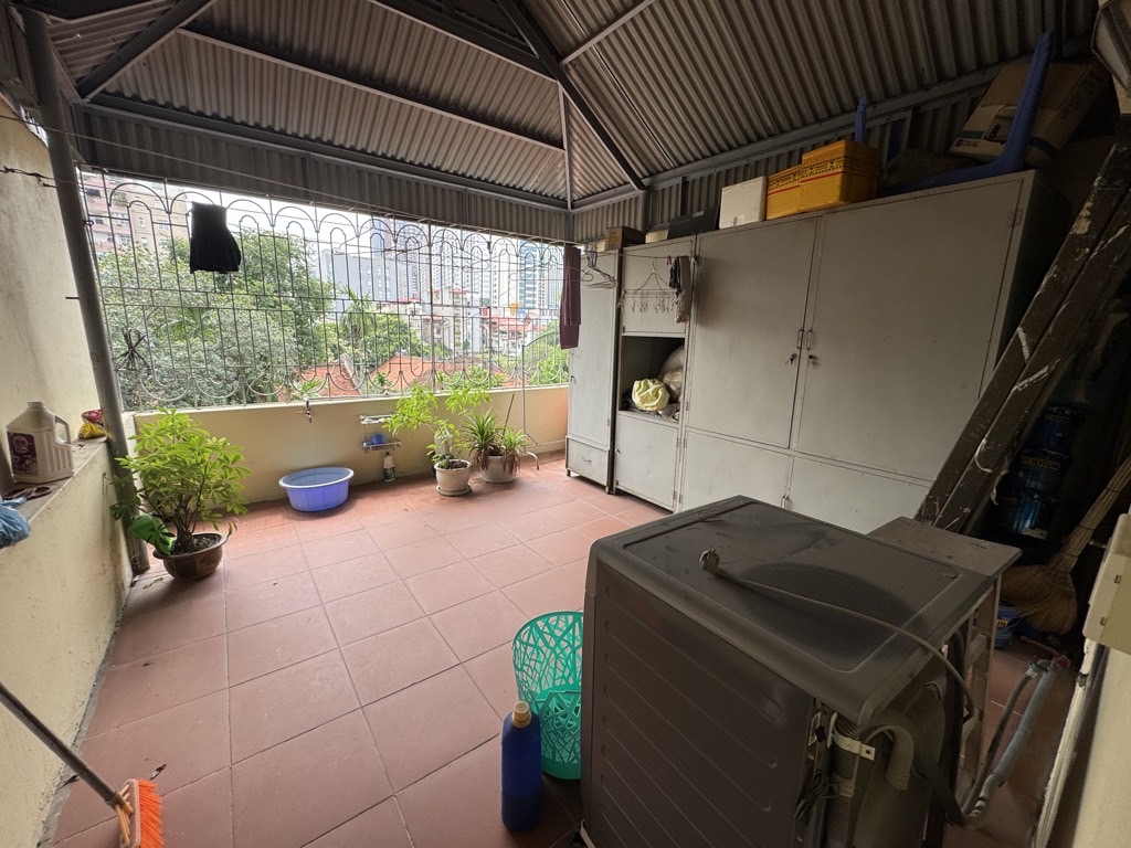 Bán nhà Quan Nhân - diện tích 39m2 4 tầng - ô tô đỗ cửa - giá 17,5 tỷ