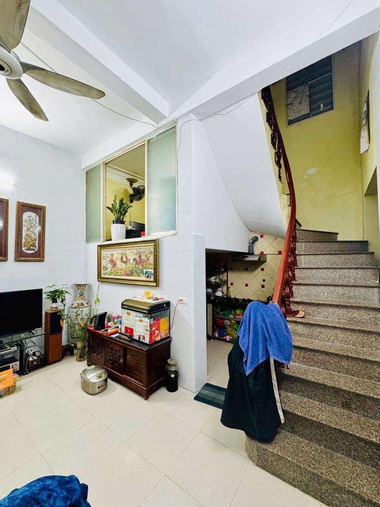 Bán nhà Hồng Mai - diện tích 52m2 3 tầng - LÔ GÓC 3 THOÁNG, PHÙ HỢP XÂY CCMN - giá 11 tỷ