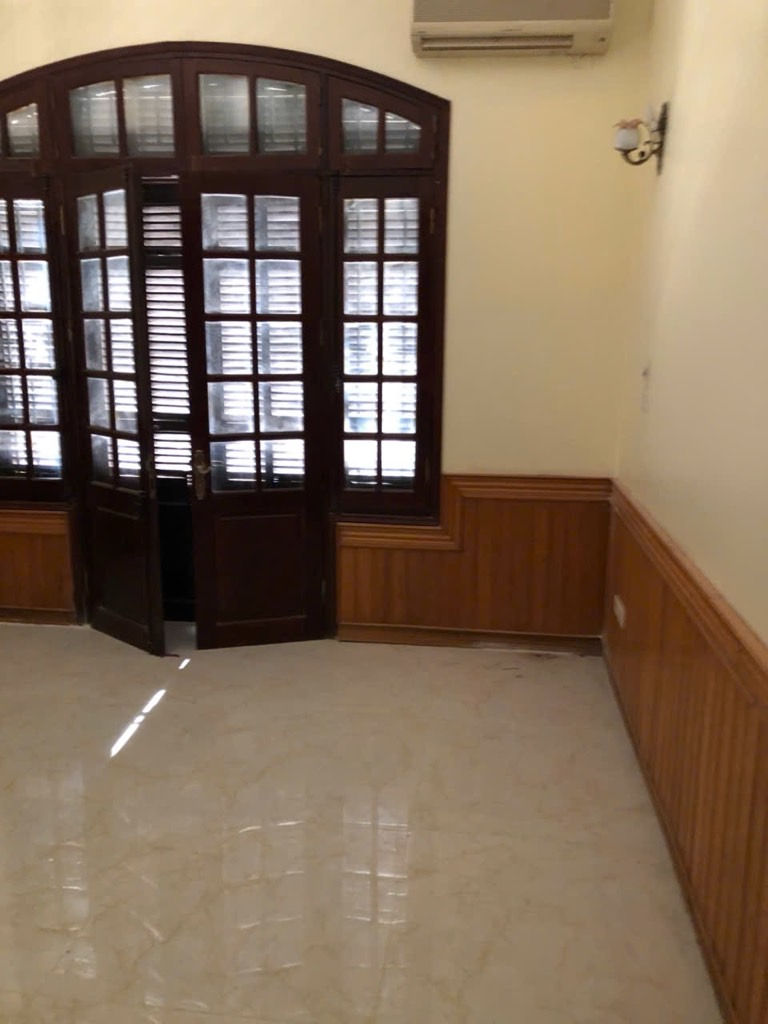 Bán nhà La Thành - diện tích 78.8m2 5 tầng - Nhà lô góc 3 mặt thoáng - giá 21 tỷ