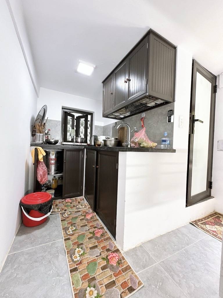 Bán nhà Ngõ Văn Hương - diện tích 11,8m2 3 tầng - Nhà nhỏ xinh - giá 2,05 tỷ