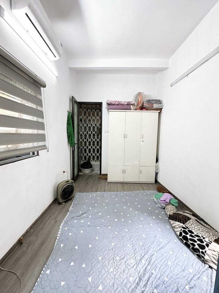 Bán nhà Ngõ Văn Hương - diện tích 11,8m2 3 tầng - Nhà nhỏ xinh - giá 2,05 tỷ