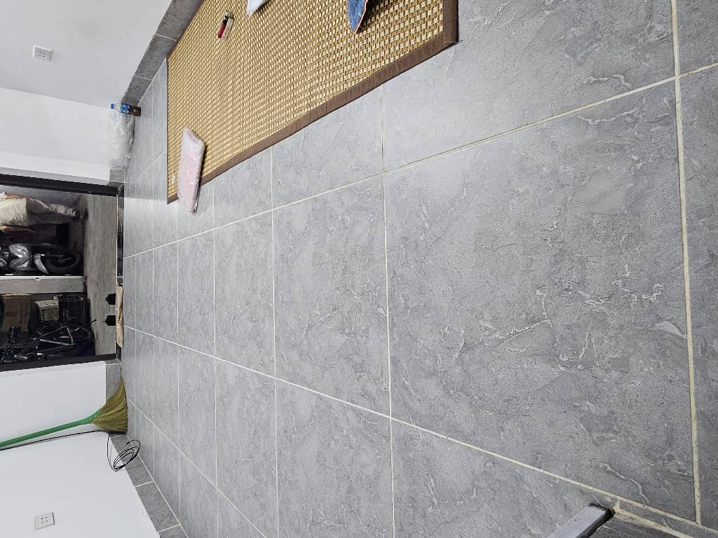 Bán nhà Ngõ Văn Hương - diện tích 11,8m2 3 tầng - Nhà nhỏ xinh - giá 2,05 tỷ