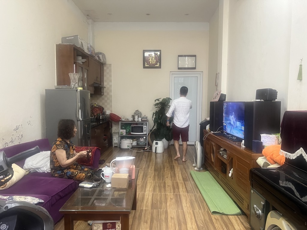 Bán nhà Lương Yên - diện tích 55m2 2 tầng - Nở hậu - giá 13,2 tỷ