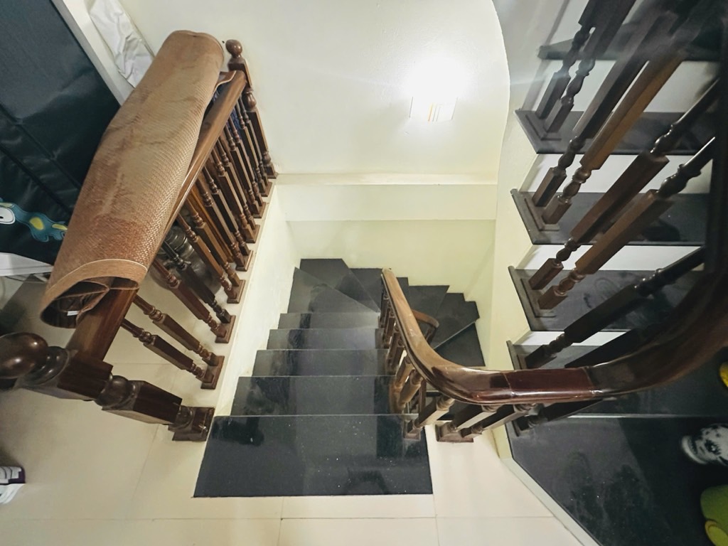 Bán nhà Giải Phóng - diện tích 30m2 5 tầng - Ô tô đỗ cửa - giá 9,4 tỷ