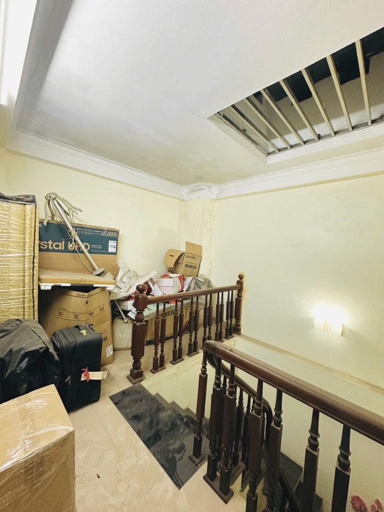 Bán nhà Giải Phóng - diện tích 30m2 5 tầng - Ô tô đỗ cửa - giá 9,4 tỷ