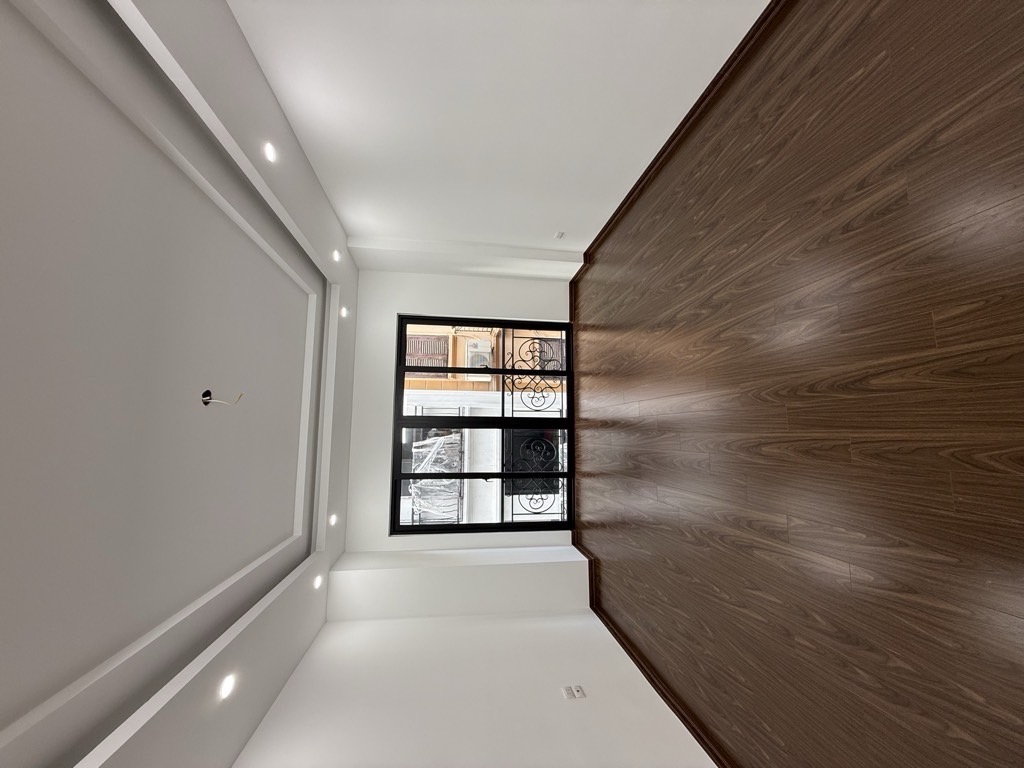 Bán nhà Khương Trung - diện tích 34m2 5 tầng - MẶT NGÕ KINH DOANH - giá 9,8 tỷ