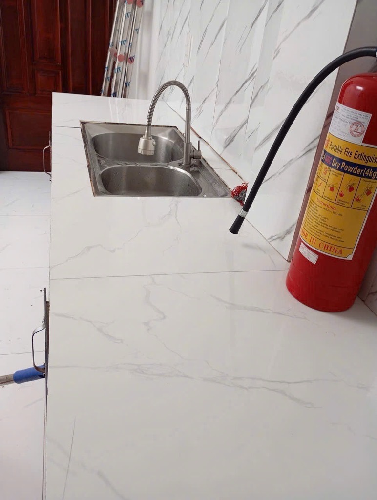 Bán nhà Minh Khai - diện tích 56m2 5 tầng - Ô tô đỗ cửa - giá 11,5 tỷ