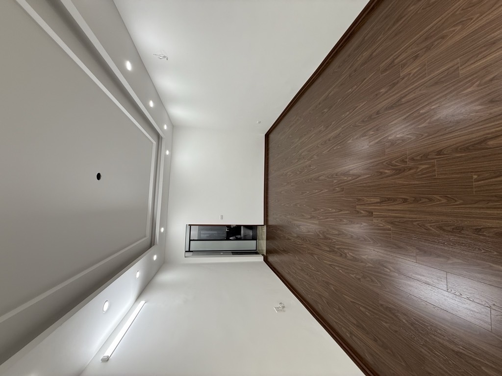 Bán nhà Trại Cá - diện tích 40m2 5 tầng - Mặt ngõ kinh doanh ô tô thông - giá 12,5 tỷ