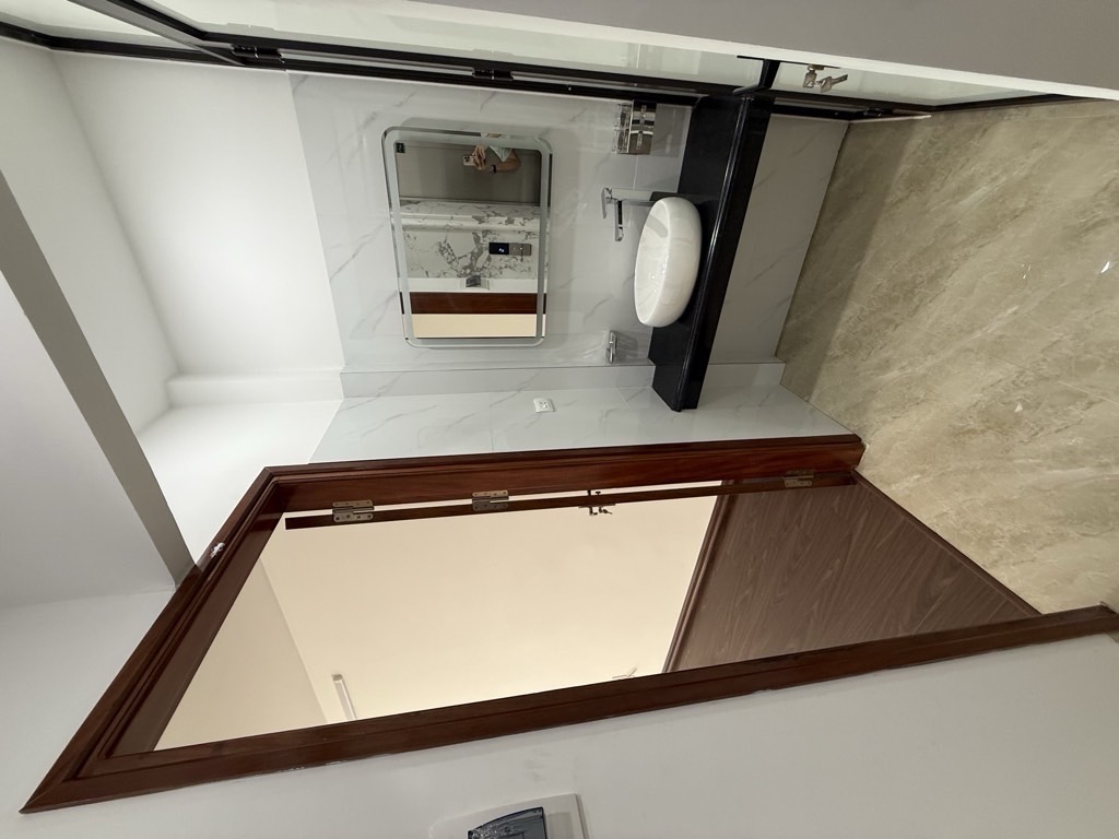 Bán nhà Trại Cá - diện tích 40m2 5 tầng - Mặt ngõ kinh doanh ô tô thông - giá 12,5 tỷ