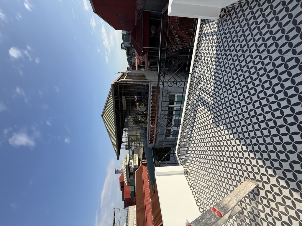 Bán nhà Trại Cá - diện tích 40m2 5 tầng - Mặt ngõ kinh doanh ô tô thông - giá 12,5 tỷ