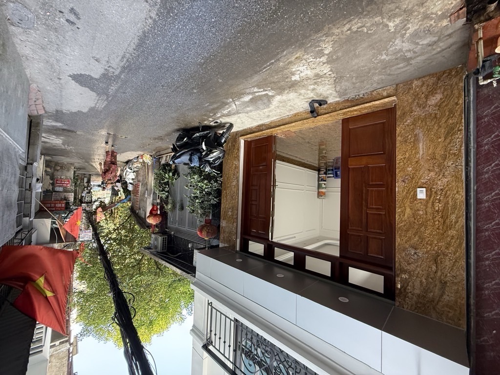 Bán nhà Trại Cá - diện tích 40m2 5 tầng - Mặt ngõ kinh doanh ô tô thông - giá 12,5 tỷ