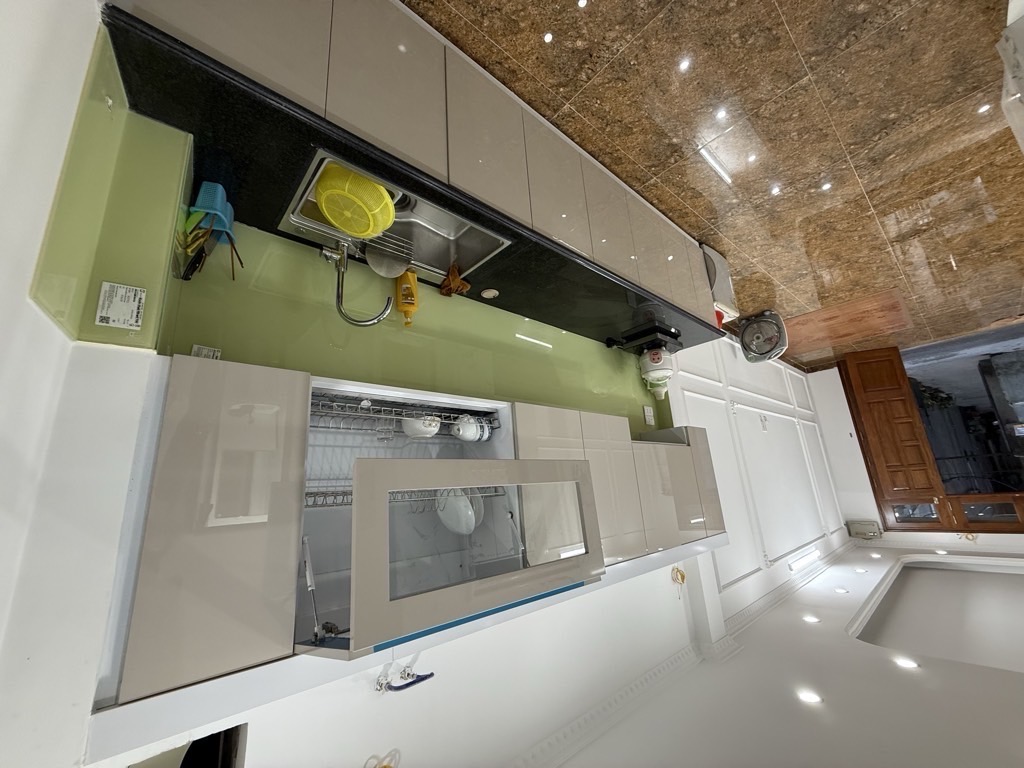 Bán nhà Trại Cá - diện tích 40m2 5 tầng - Mặt ngõ kinh doanh ô tô thông - giá 12,5 tỷ