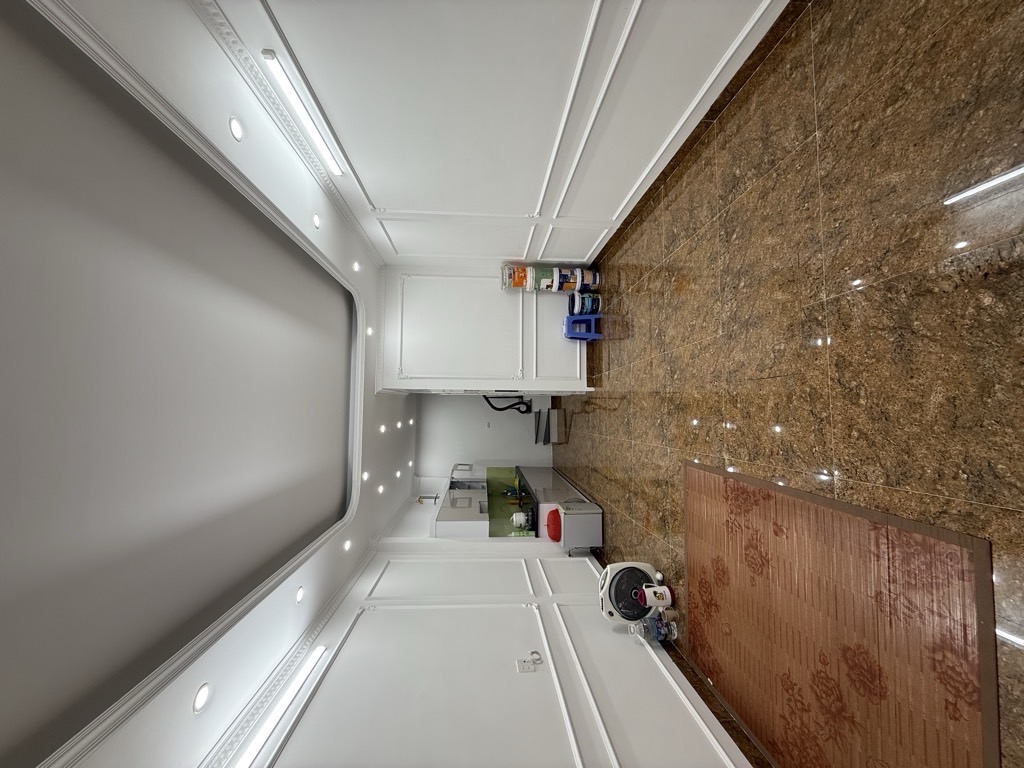 Bán nhà Trại Cá - diện tích 40m2 5 tầng - Mặt ngõ kinh doanh ô tô thông - giá 12,5 tỷ