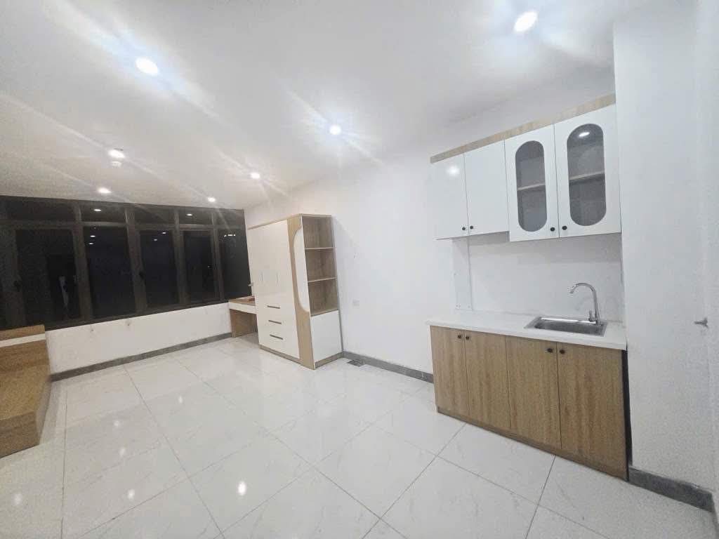 Bán nhà Kim Giang - diện tích 65,4m2 7 tầng - Ngõ cực đẹp và thoáng 15m ra ô tô - giá 19,3 tỷ