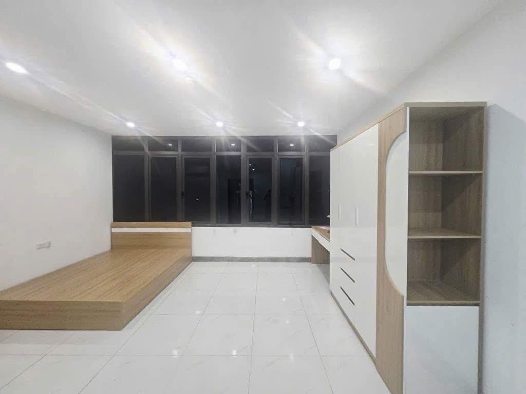 Bán nhà Kim Giang - diện tích 65,4m2 7 tầng - Ngõ cực đẹp và thoáng 15m ra ô tô - giá 19,3 tỷ