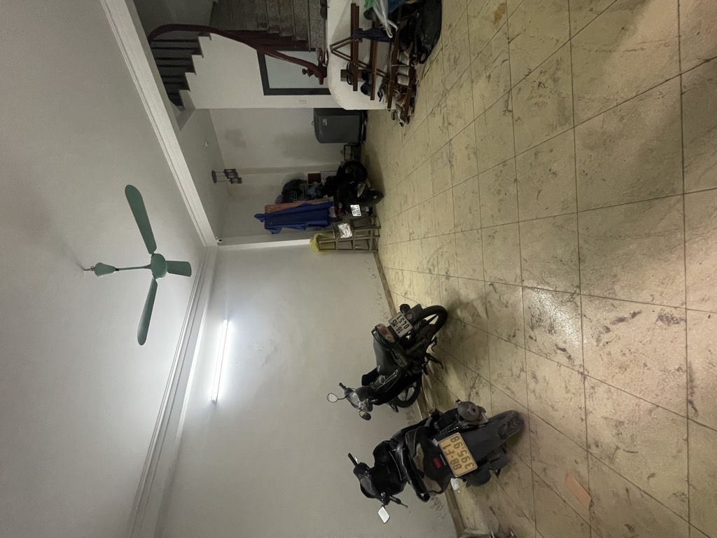 Bán nhà Bằng Liệt - diện tích 31.1m2 5 tầng - Ô tô đỗ cổng - giá 7,2 tỷ