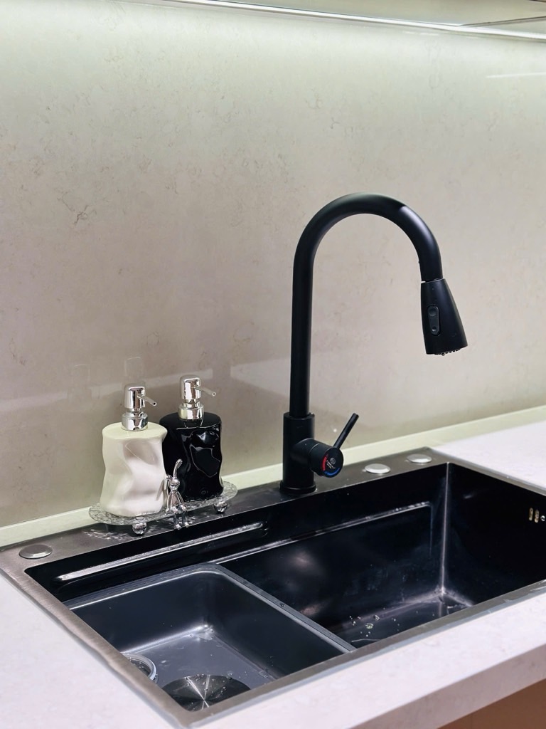 Bán nhà Vĩnh Tuy - diện tích 80m2 35 tầng - Căn hộ sang trọng như penthouse đẳng cấp 5* - giá 16,6 tỷ