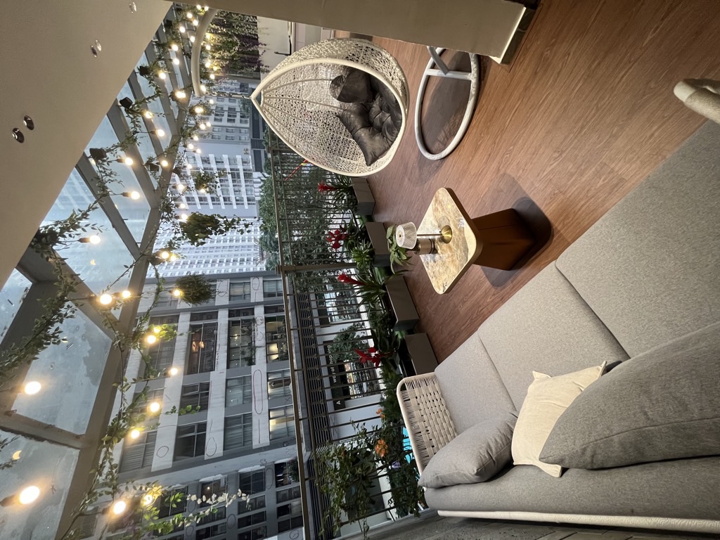 Bán nhà Vĩnh Tuy - diện tích 80m2 35 tầng - Căn hộ sang trọng như penthouse đẳng cấp 5* - giá 16,6 tỷ