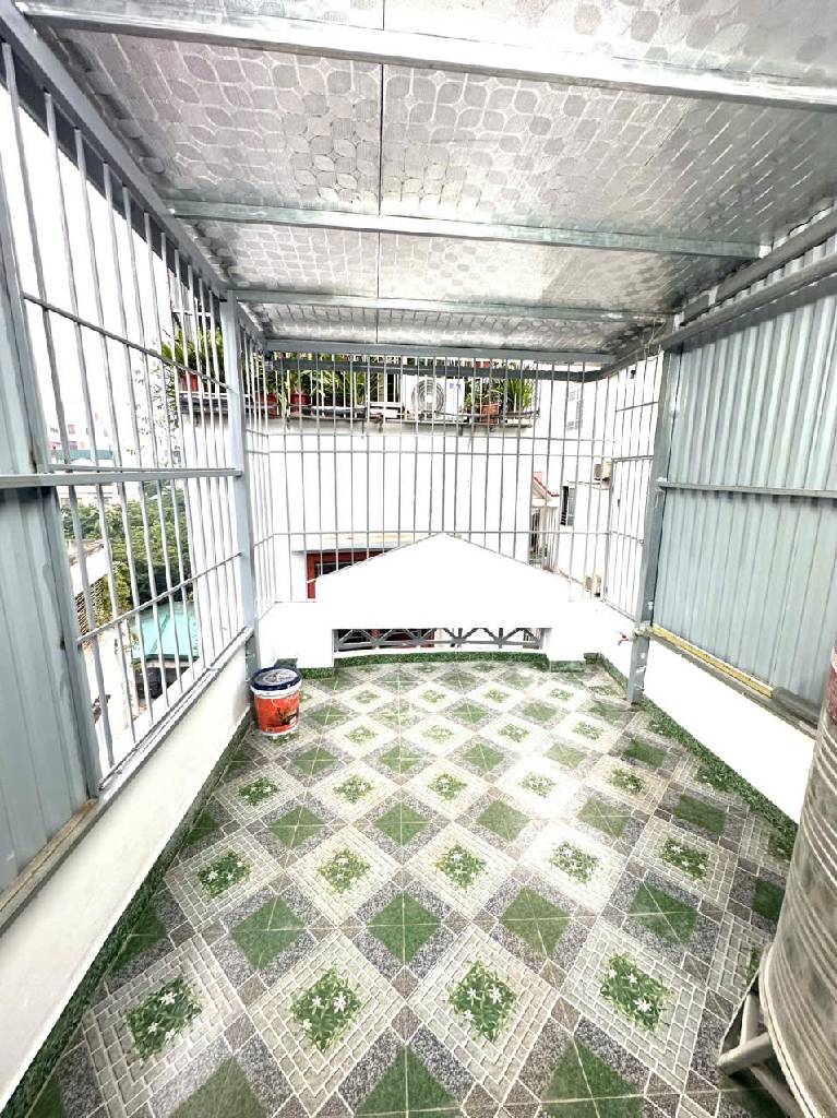 Bán nhà Chính Kinh - diện tích 23,8m2 5 tầng - Mặt phố lô góc - giá 8,6 tỷ