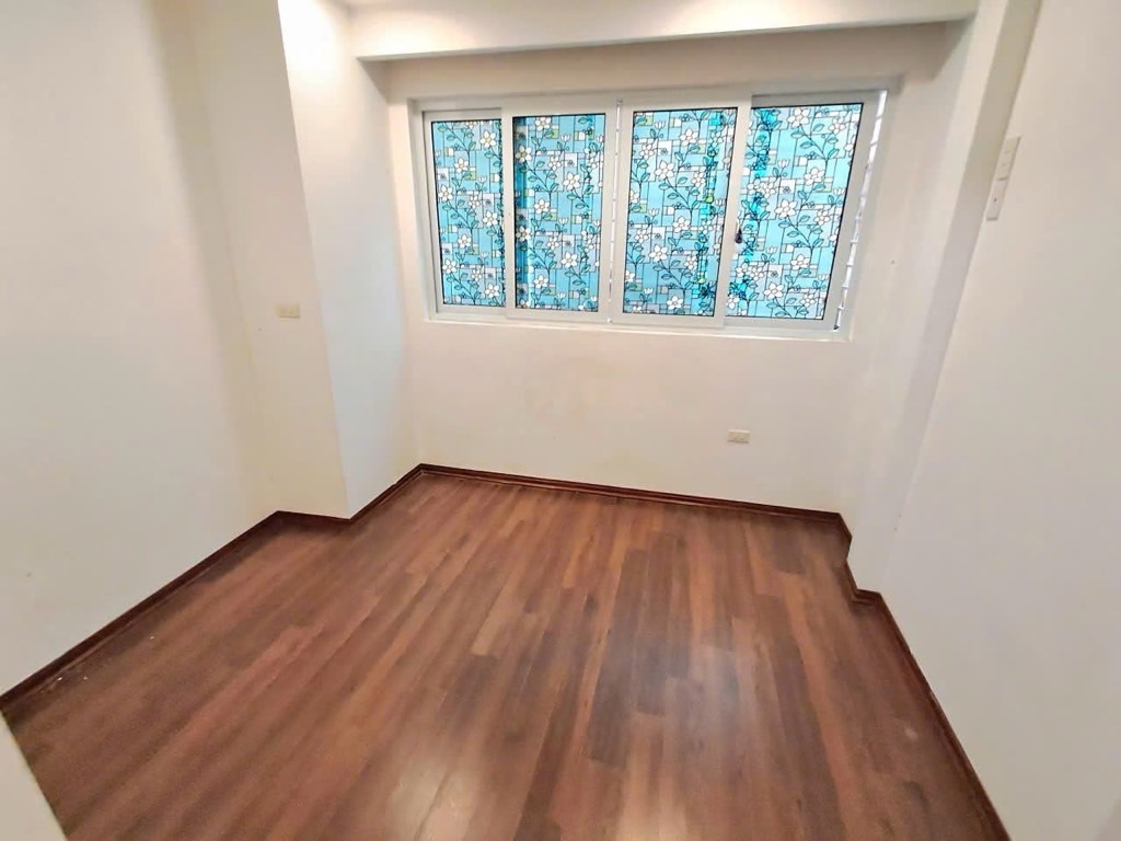 Bán nhà Chùa Liên Phái - diện tích 24,8m2 5 tầng - Nhà đẹp gần ĐH Bách Kinh Xây - giá 6,35 tỷ