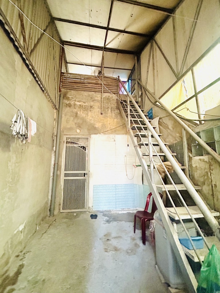 Bán nhà Tam Trinh - diện tích 40.6m2 2 tầng - Ô tô - giá 5,6 tỷ