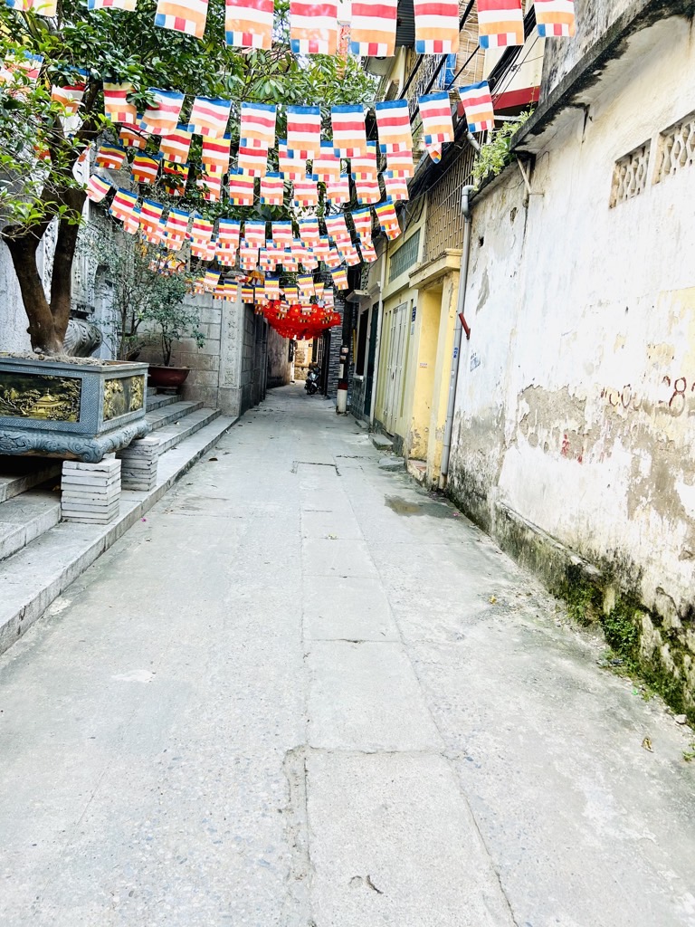 Bán nhà Tam Trinh - diện tích 40.6m2 2 tầng - Ô tô - giá 5,6 tỷ