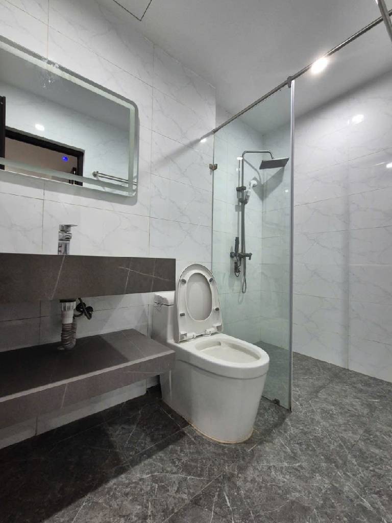 Bán nhà Lê Trọng Tấn - diện tích 41m2 6 tầng - Nhà lô góc, ô tô đỗ cửa - giá 14,8 tỷ