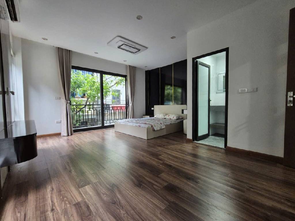 Bán nhà Lê Trọng Tấn - diện tích 41m2 6 tầng - Nhà lô góc, ô tô đỗ cửa - giá 14,8 tỷ