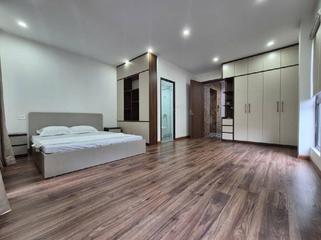 Bán nhà Lê Trọng Tấn - diện tích 41m2 6 tầng - Nhà lô góc, ô tô đỗ cửa - giá 14,8 tỷ