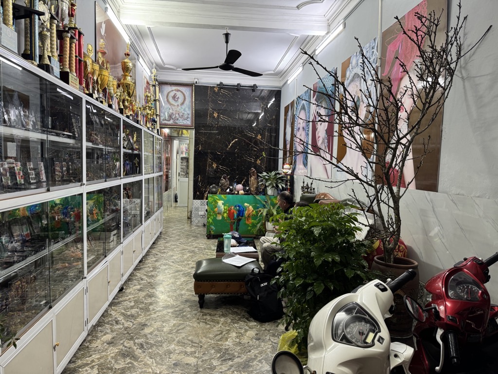 Bán nhà Trường Chinh - diện tích 77.5m2 6 tầng - Mặt ngõ kinh doanh - giá 23,5 tỷ