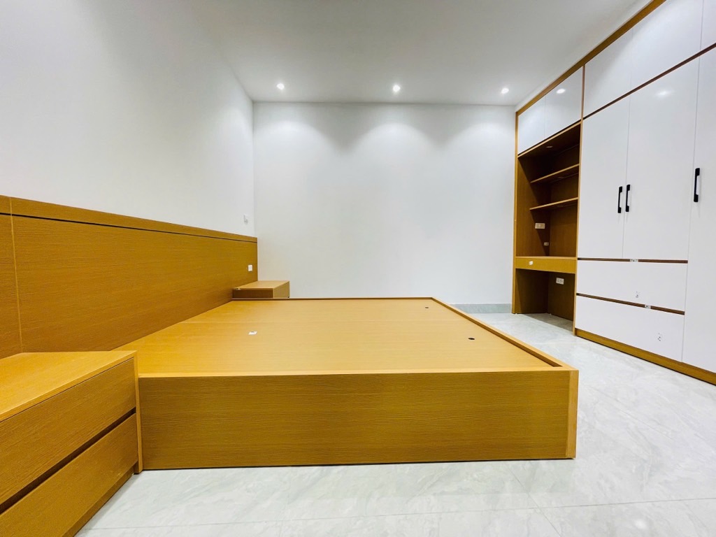 Bán nhà Mai Hắc Đế - diện tích 52m2 3 tầng - vị trí vàng hiếm nhà bán - giá 10,38 tỷ