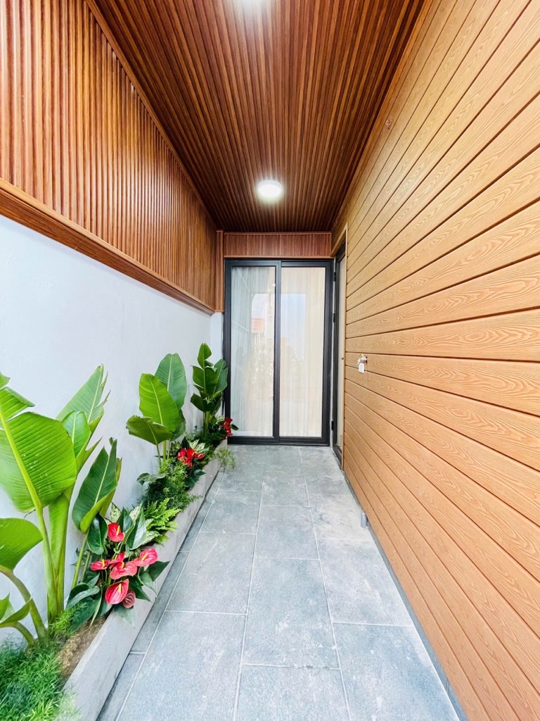 Bán nhà Mai Hắc Đế - diện tích 52m2 3 tầng - vị trí vàng hiếm nhà bán - giá 10,38 tỷ