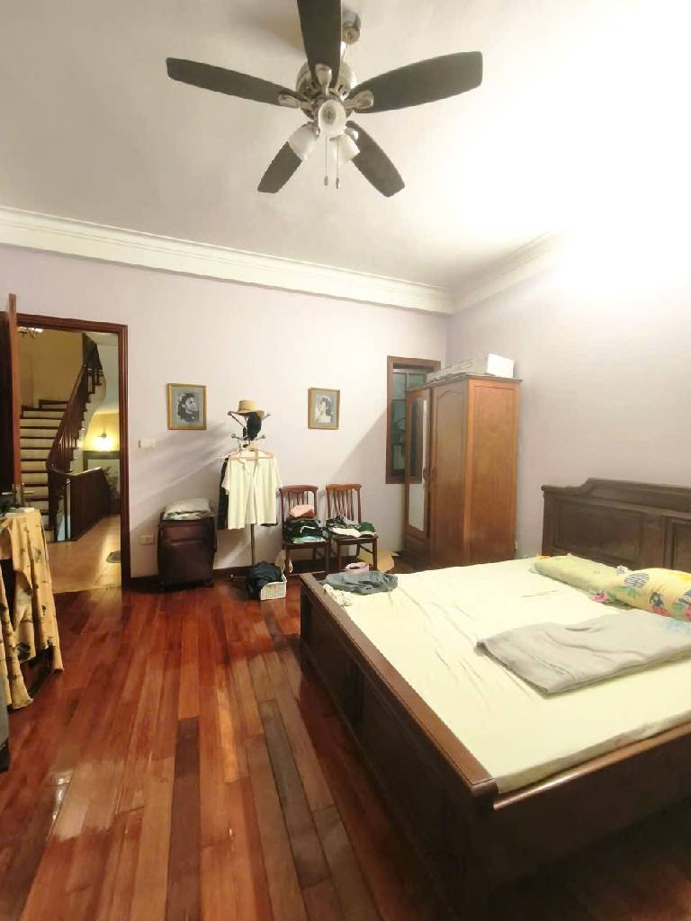 Bán nhà Võ Thị Sáu - diện tích 64,8m2 5 tầng - Gần hồ, ngõ rộng ba gác tránh nhau - giá 18,6 tỷ