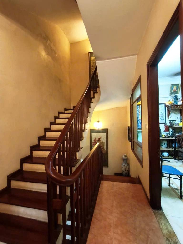 Bán nhà Võ Thị Sáu - diện tích 64,8m2 5 tầng - Gần hồ, ngõ rộng ba gác tránh nhau - giá 18,6 tỷ