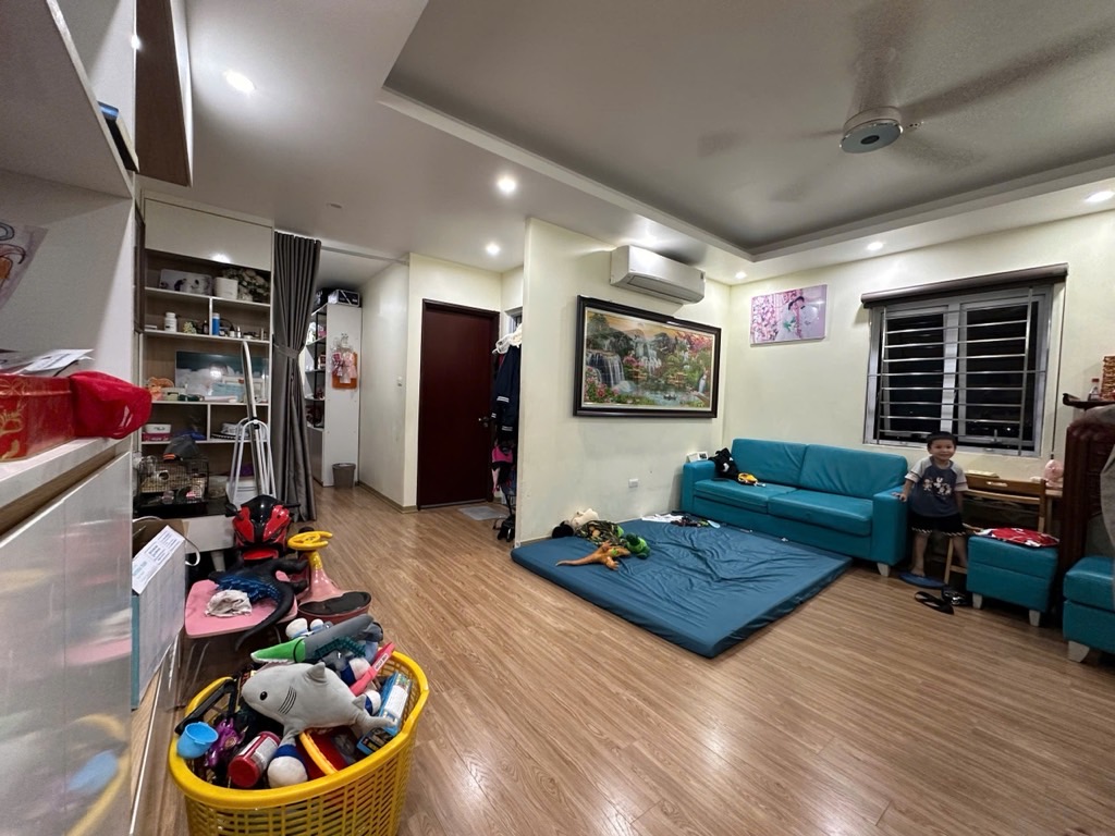 Bán nhà Bùi Xương Trạch - diện tích 67.1m2 1 tầng - Lô góc, ánh sáng tự nhiên - giá 5,5 tỷ