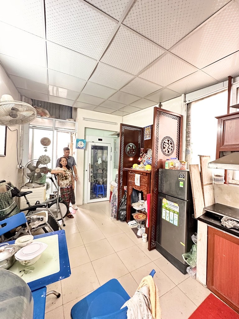 Bán nhà Nguyễn Bỉnh Khiêm - diện tích 13m2 4 tầng - CỰC HIẾM - MẶT PHỐ - VỈA HÈ KINH DOANH - giá 14,2 tỷ